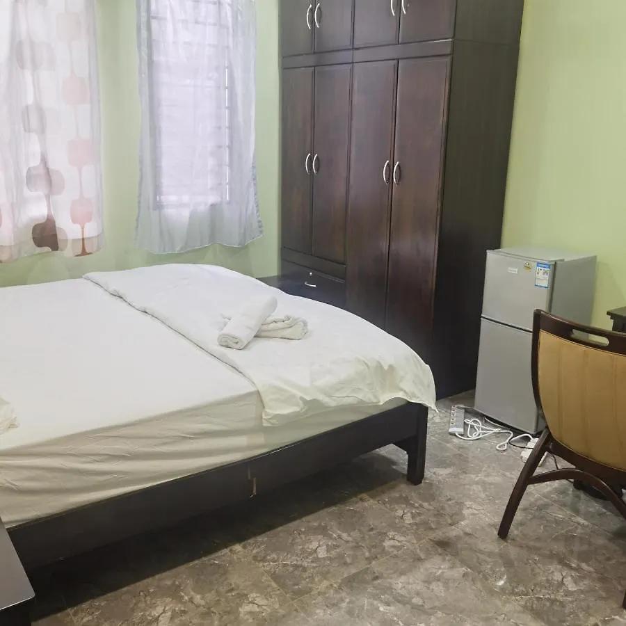 8号房有厕所厨房冰箱洗衣机 Apartment Kuala Lumpur